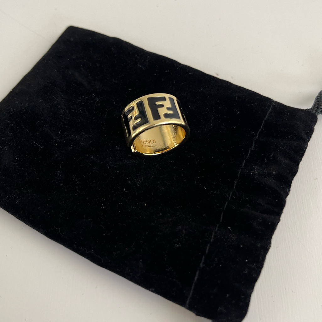 Auth Fendi Ring